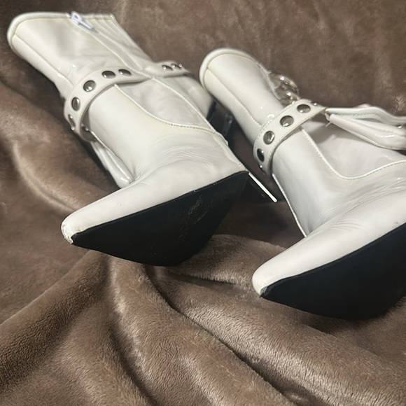 NWOT Jeffrey Campbell Stash White Crinkle Patent Leather Stiletto Ankle Boots - Picture 9 of 9